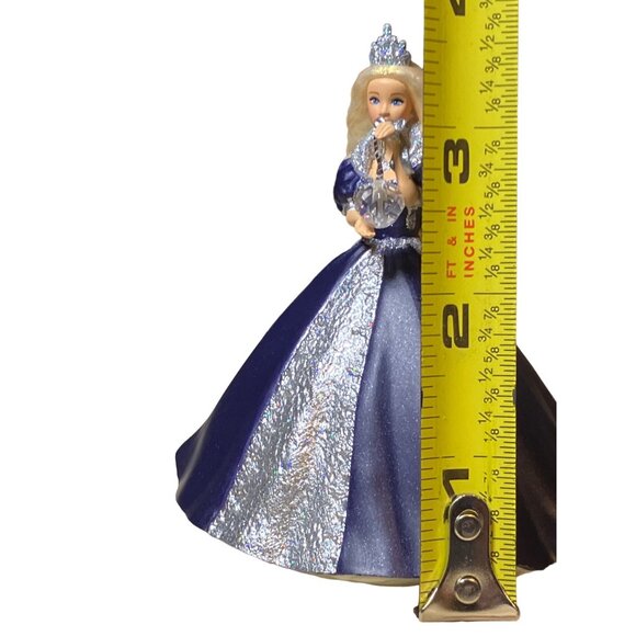 Hallmark Ornament Barbie  as The Millennium Princess 1999 - Picture 13 of 13